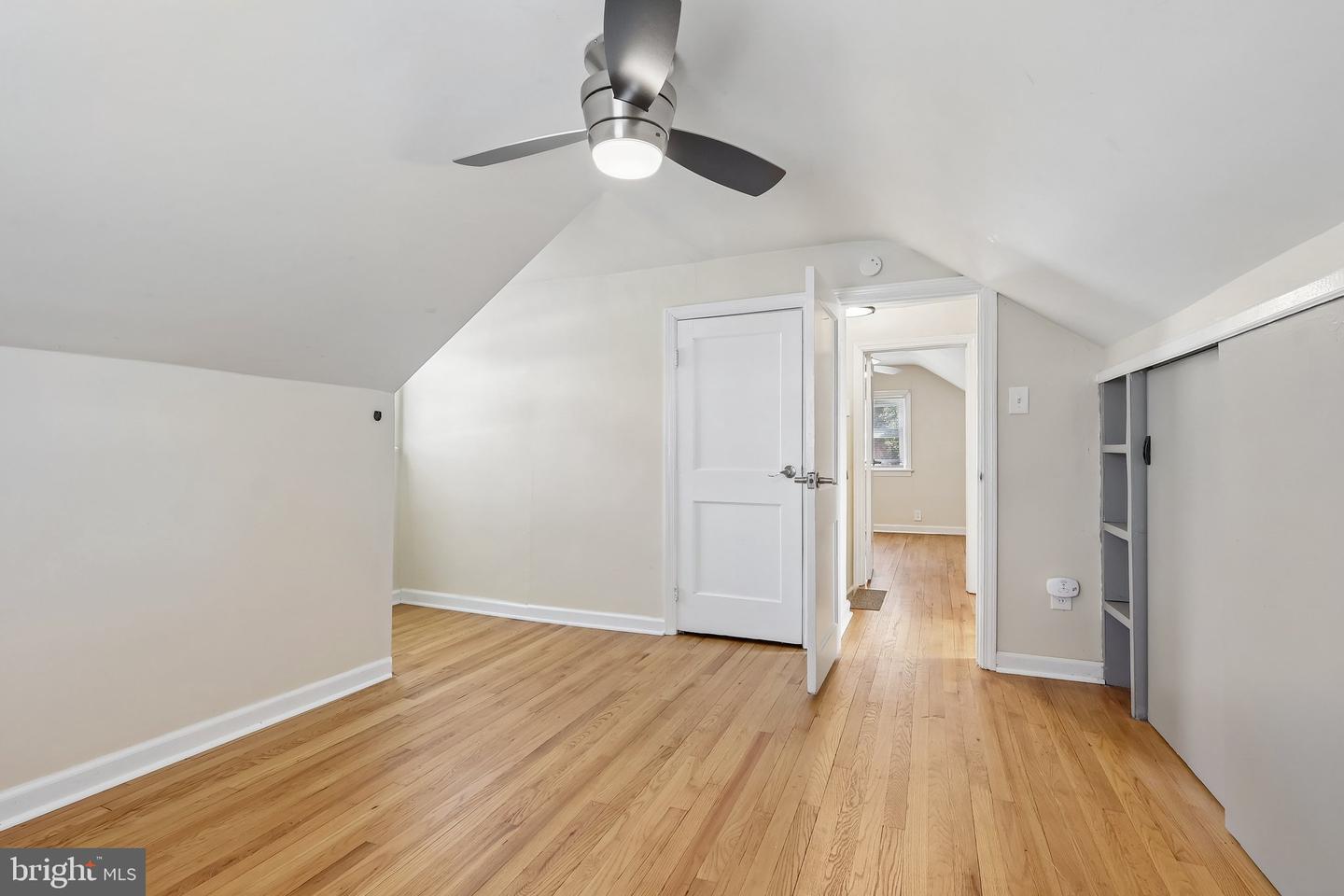 21 Ida Ave Property Photo 32