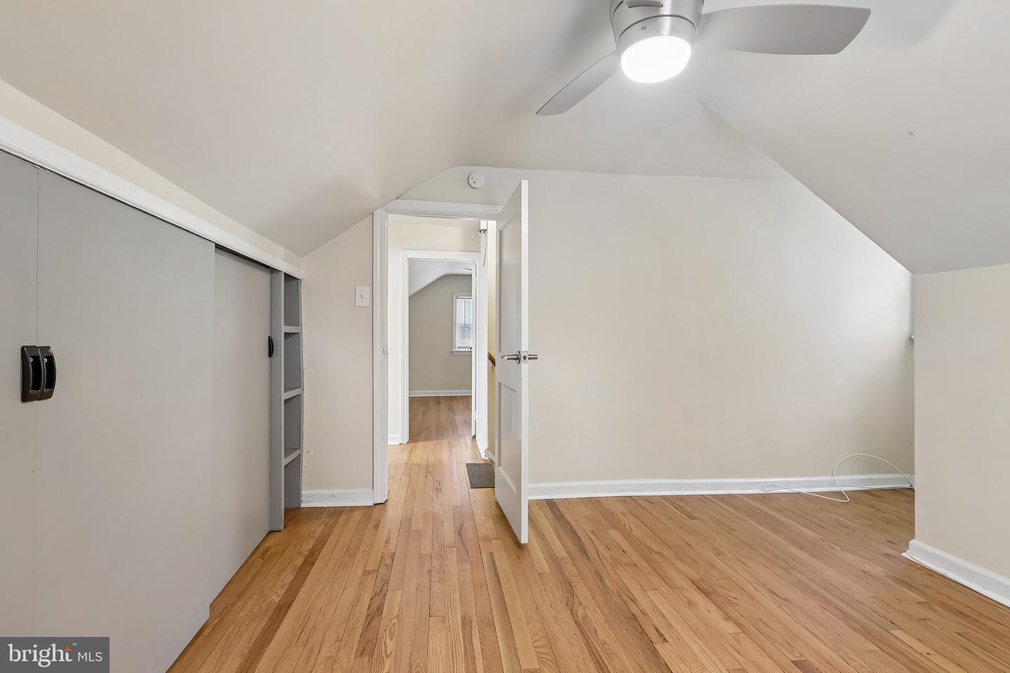 21 Ida Ave Property Photo 35