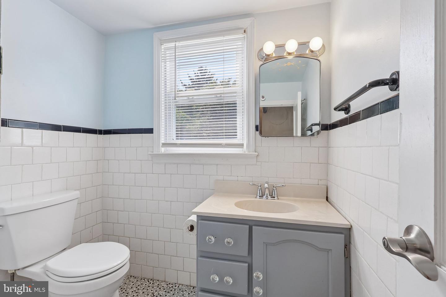 21 Ida Ave Property Photo 38