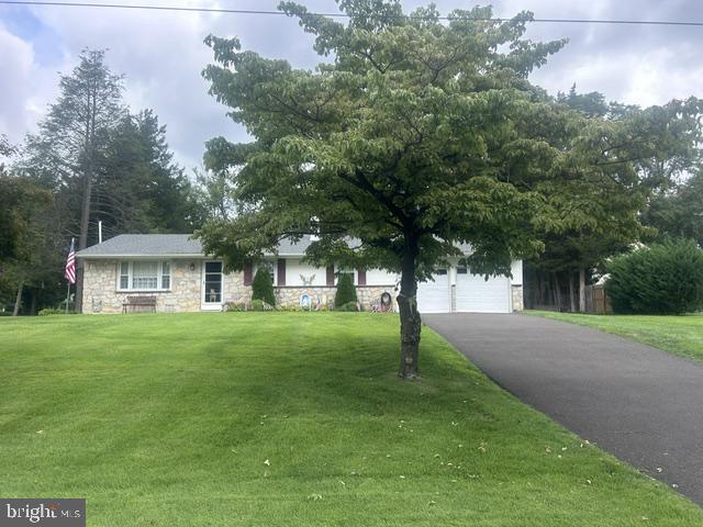 15 ROBIN RD