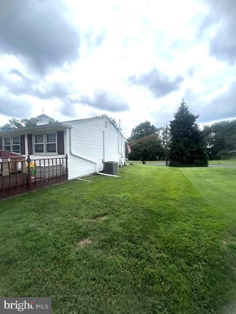 15 Robin Rd Property Photo 20