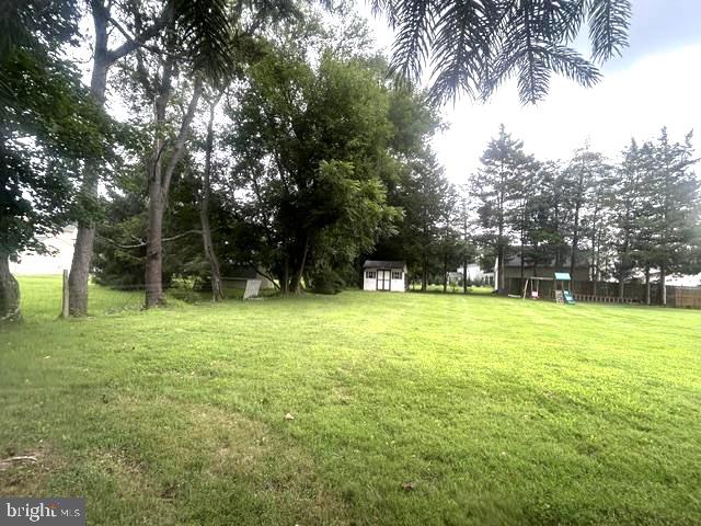 15 Robin Rd Property Photo 22