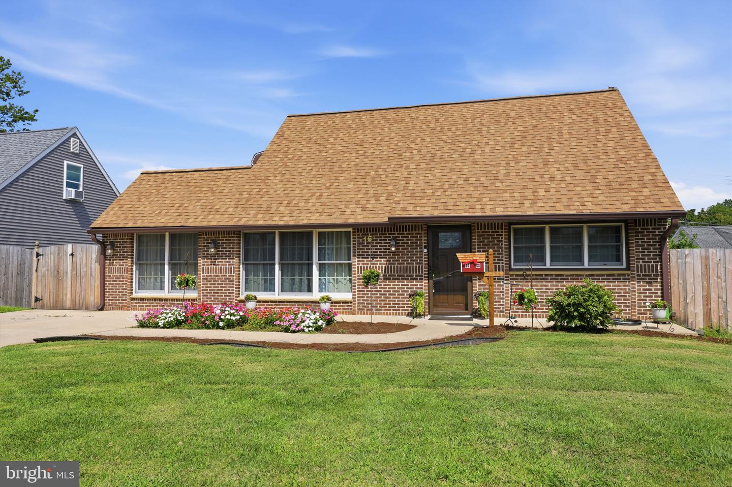 16 Parkside Cir Property Photo 1