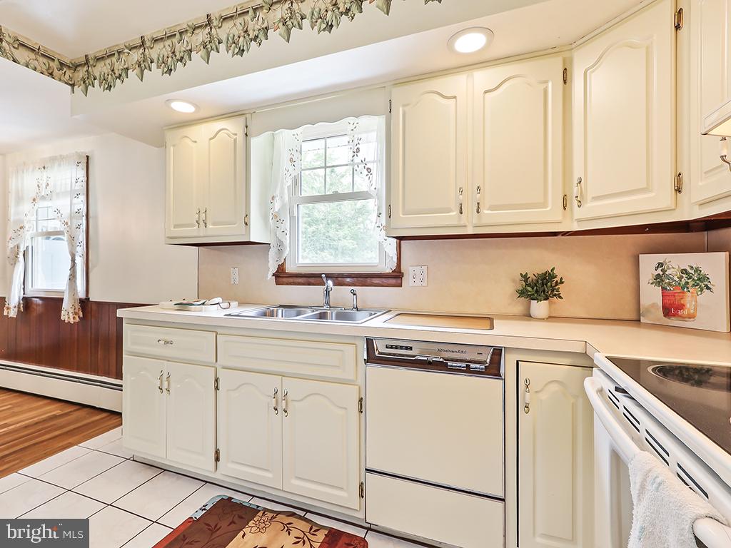 929 Creamery Rd Property Photo 15