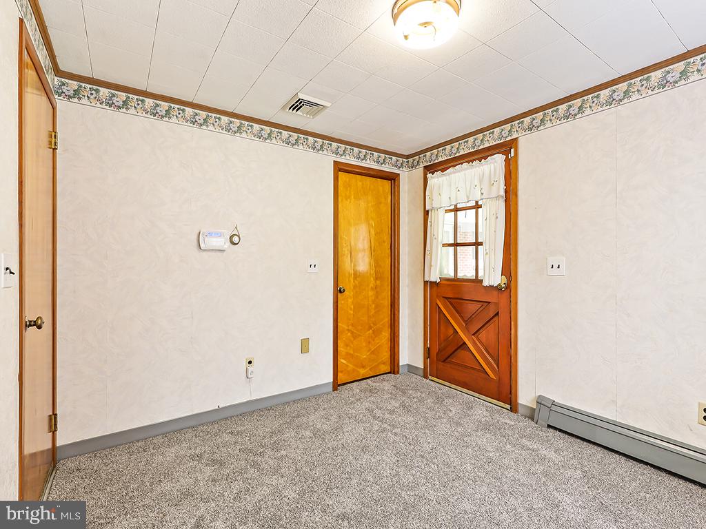 929 Creamery Rd Property Photo 32