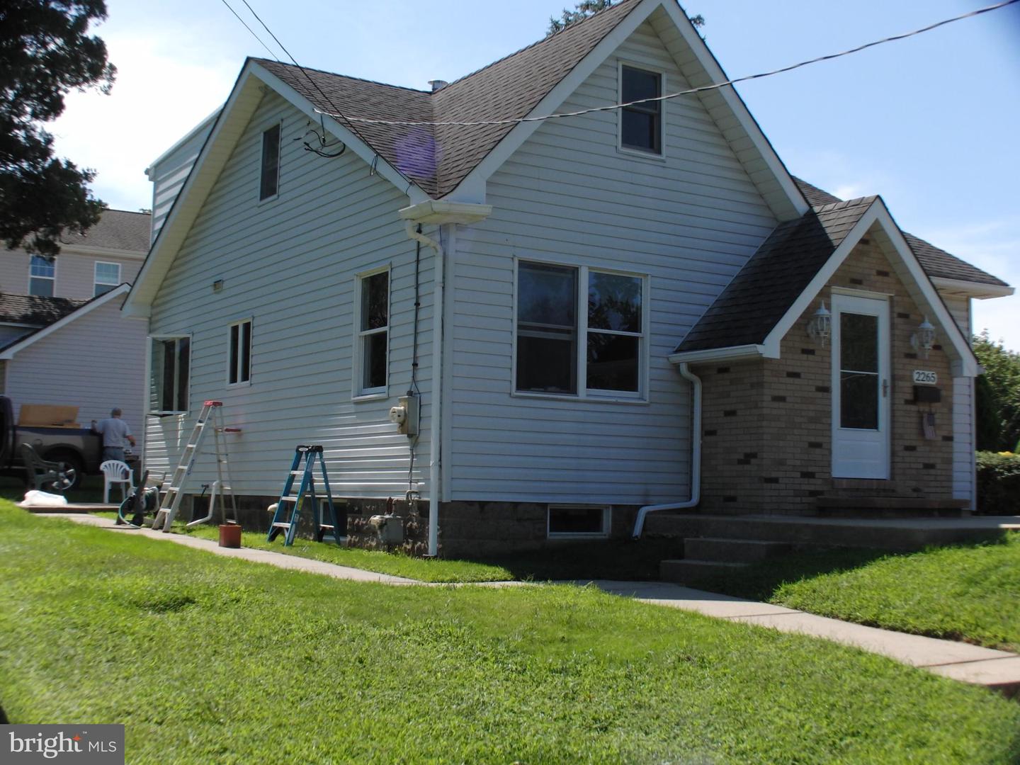 2265 Ogden Ave Property Photo 9