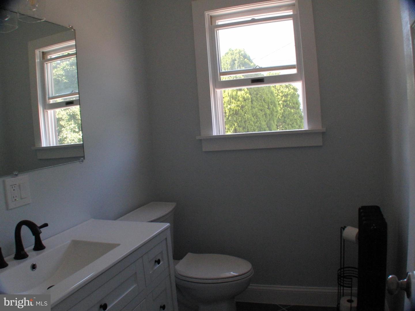 2265 Ogden Ave Property Photo 25