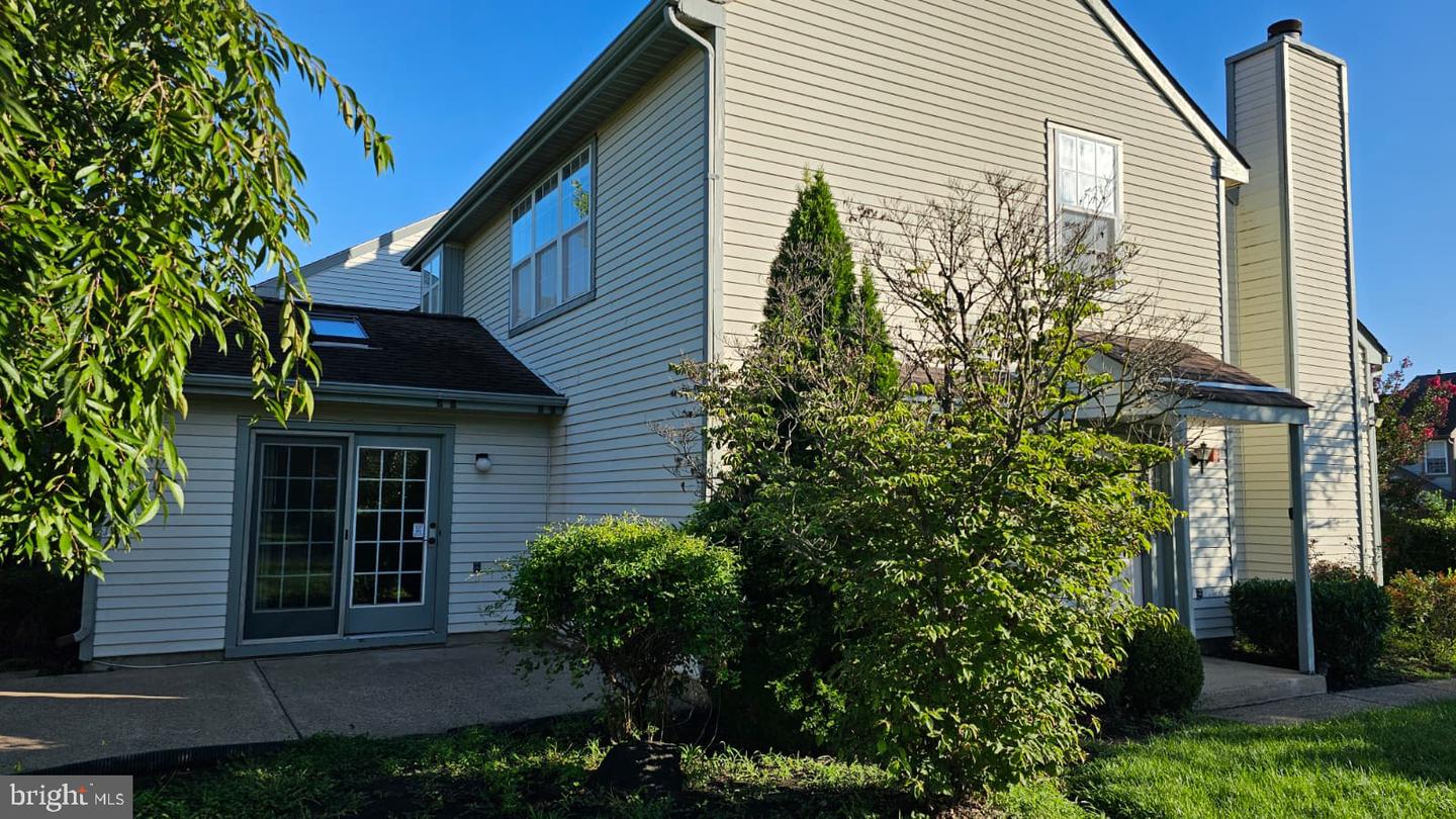 1 Laurel Cir Property Photo 6