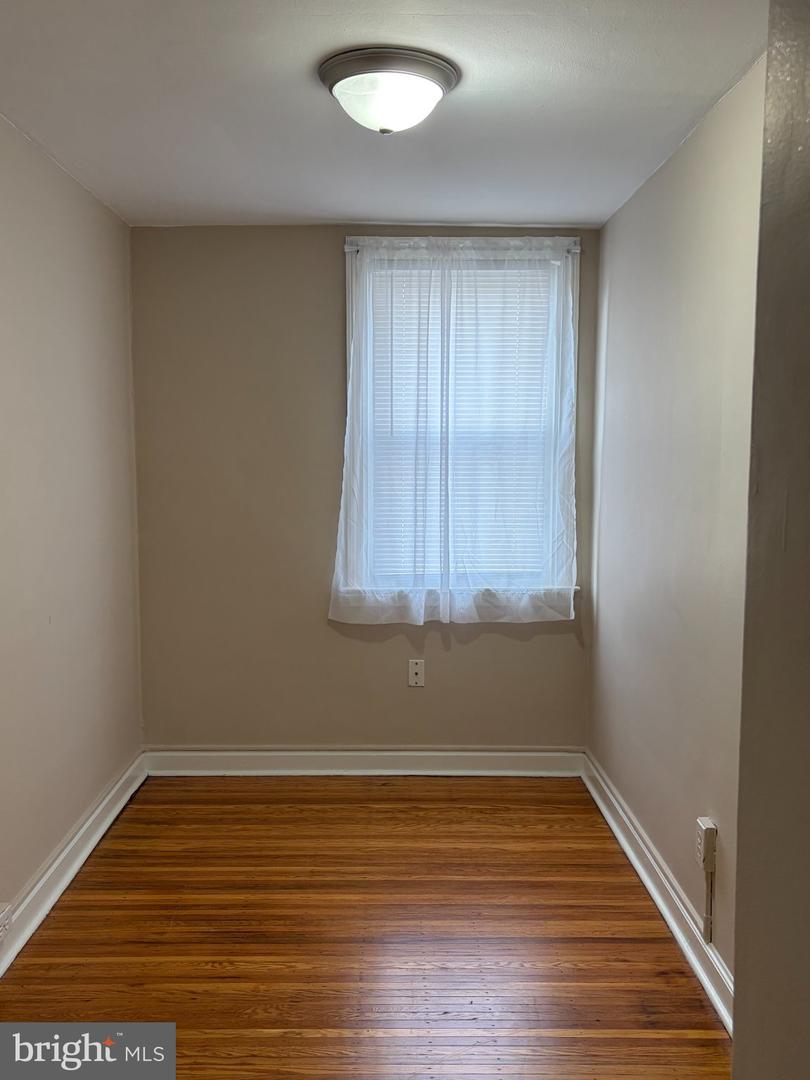 826 3rd Property Photo 10