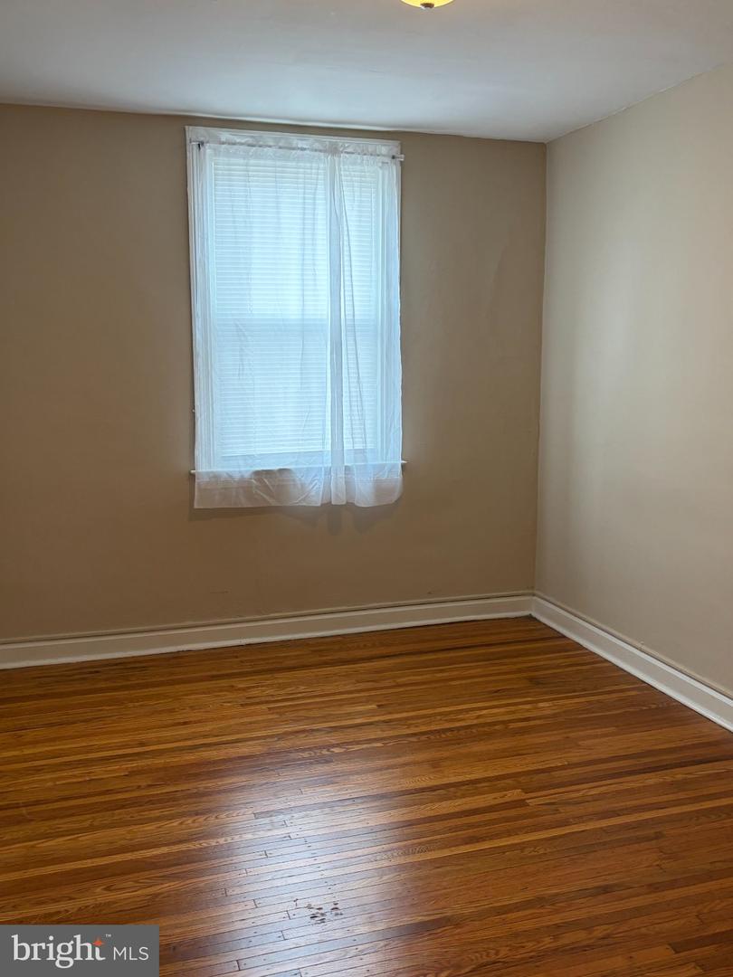 826 3rd Property Photo 12