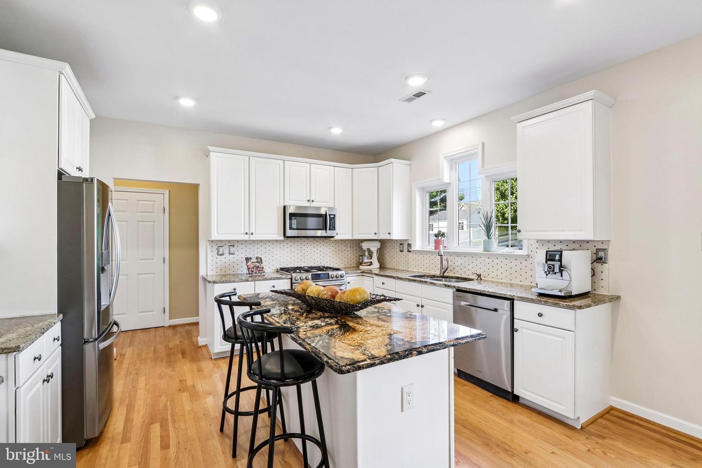 1096 Lily Pond Ln Property Photo 22