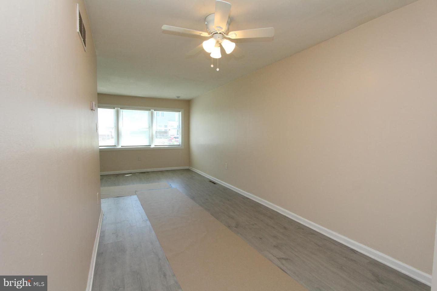 5623 Mitchell Rd Property Photo 6