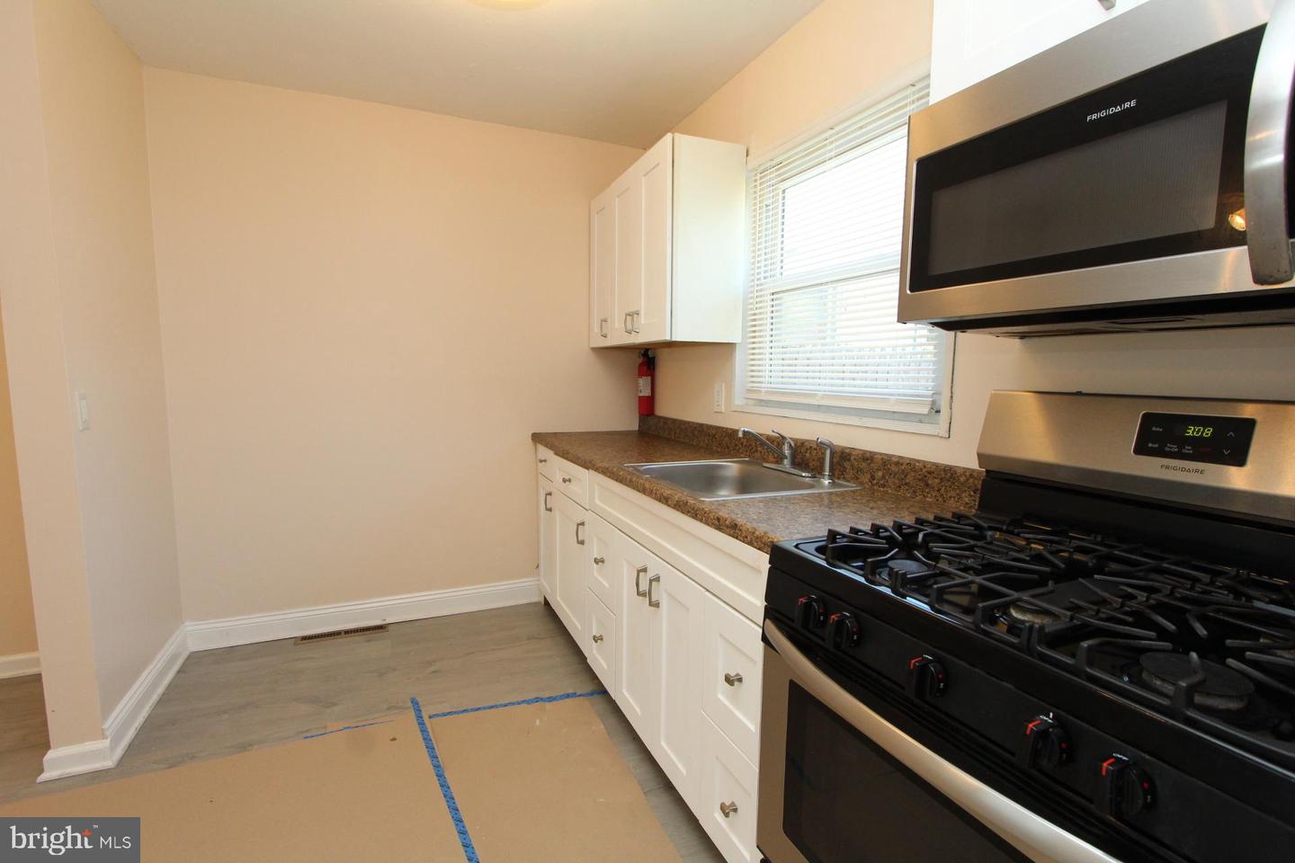 5623 Mitchell Rd Property Photo 7