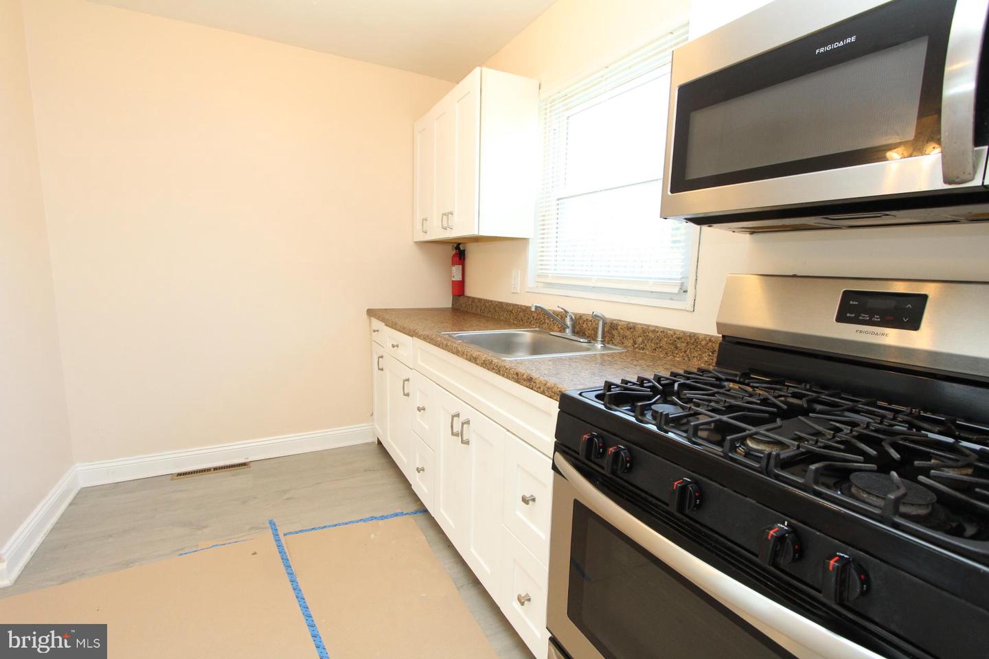 5623 Mitchell Rd Property Photo 8