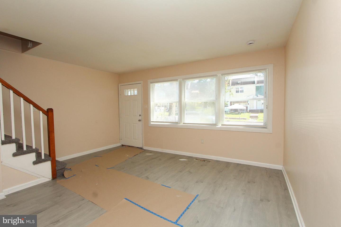 5623 Mitchell Rd Property Photo 10