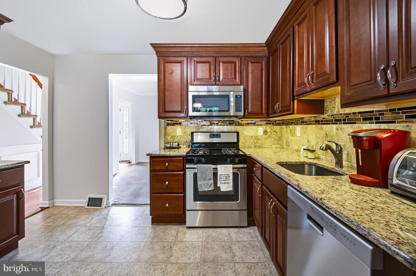 2201 Shetland Dr Property Photo 10