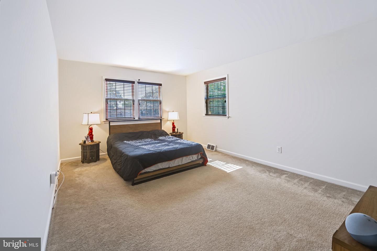 2201 Shetland Dr Property Photo 20