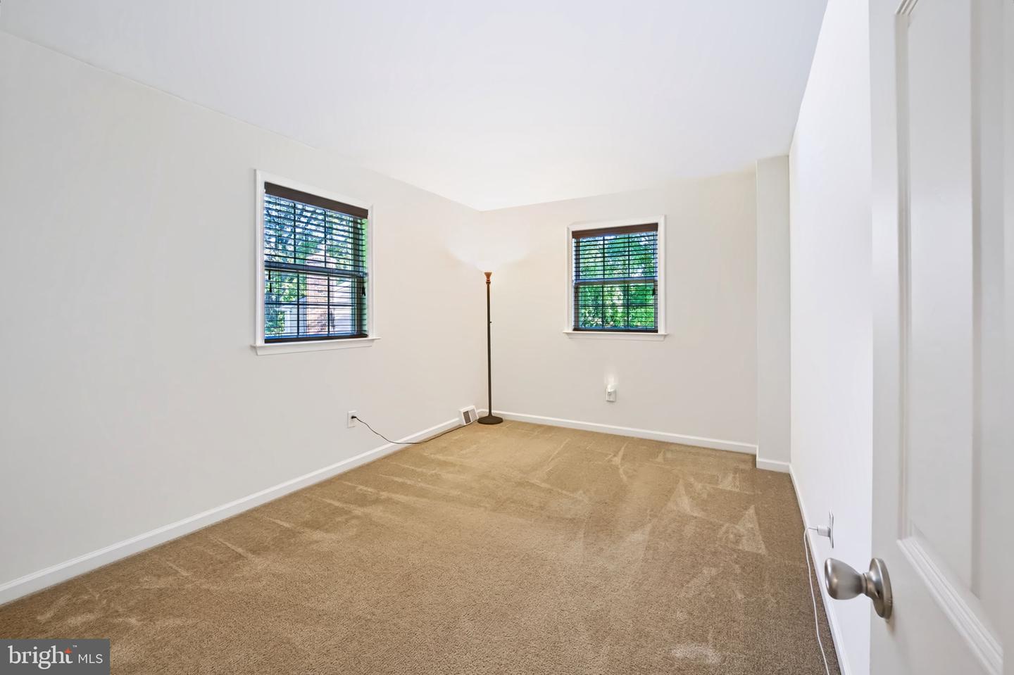 2201 Shetland Dr Property Photo 27