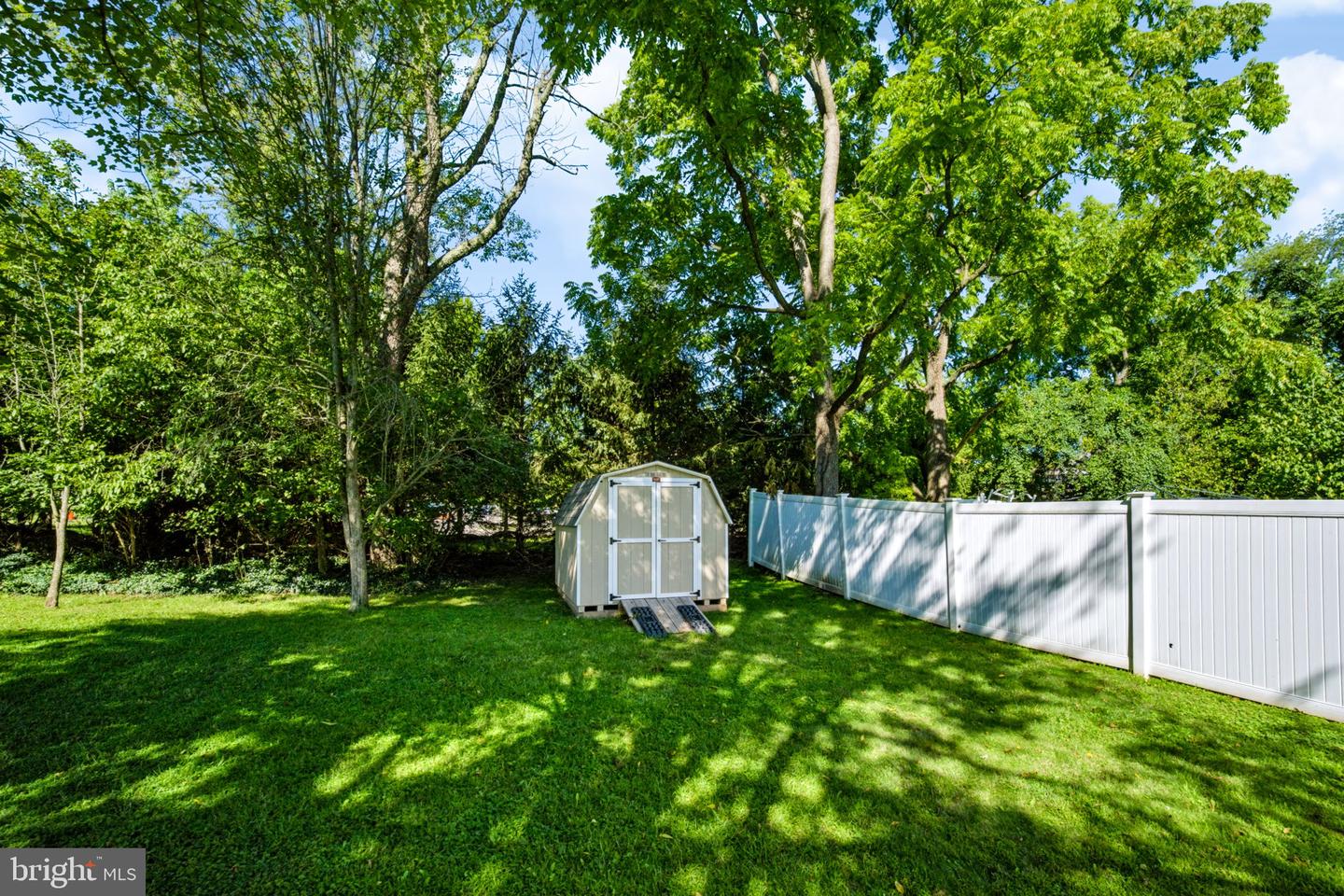 2201 Shetland Dr Property Photo 37