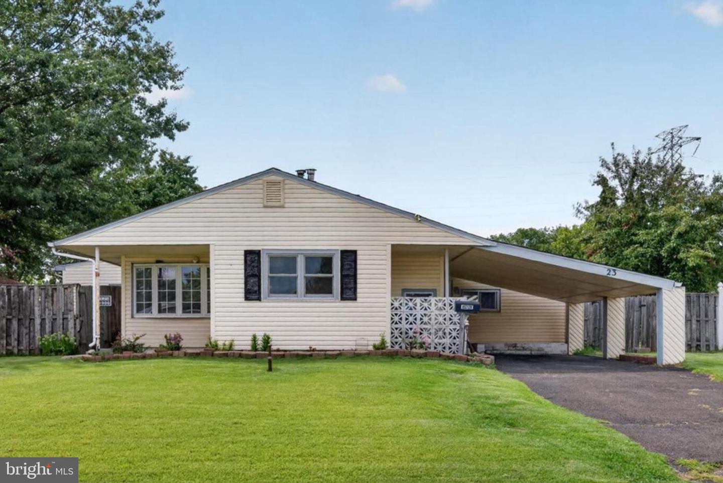 23 Disk Ln Property Photo 1