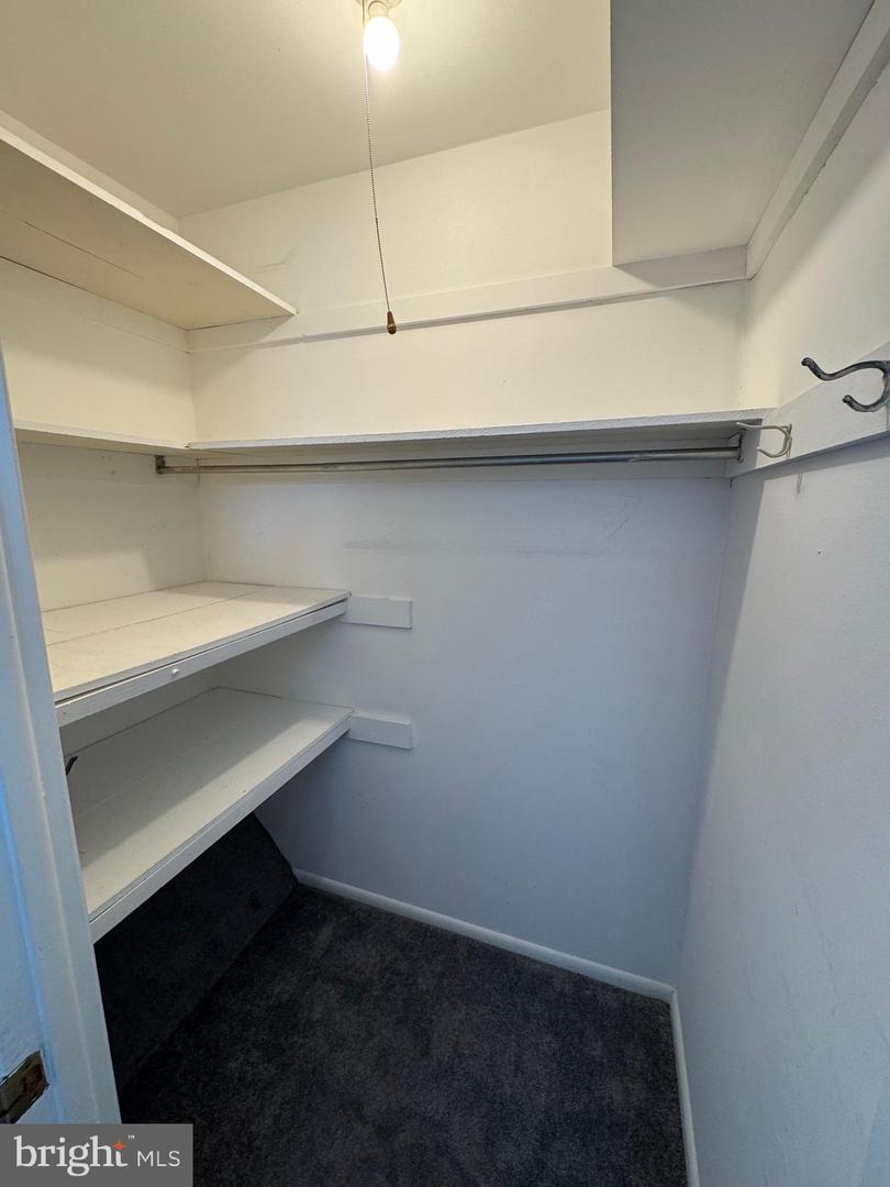 1155 York Rd #e2 Property Photo 7