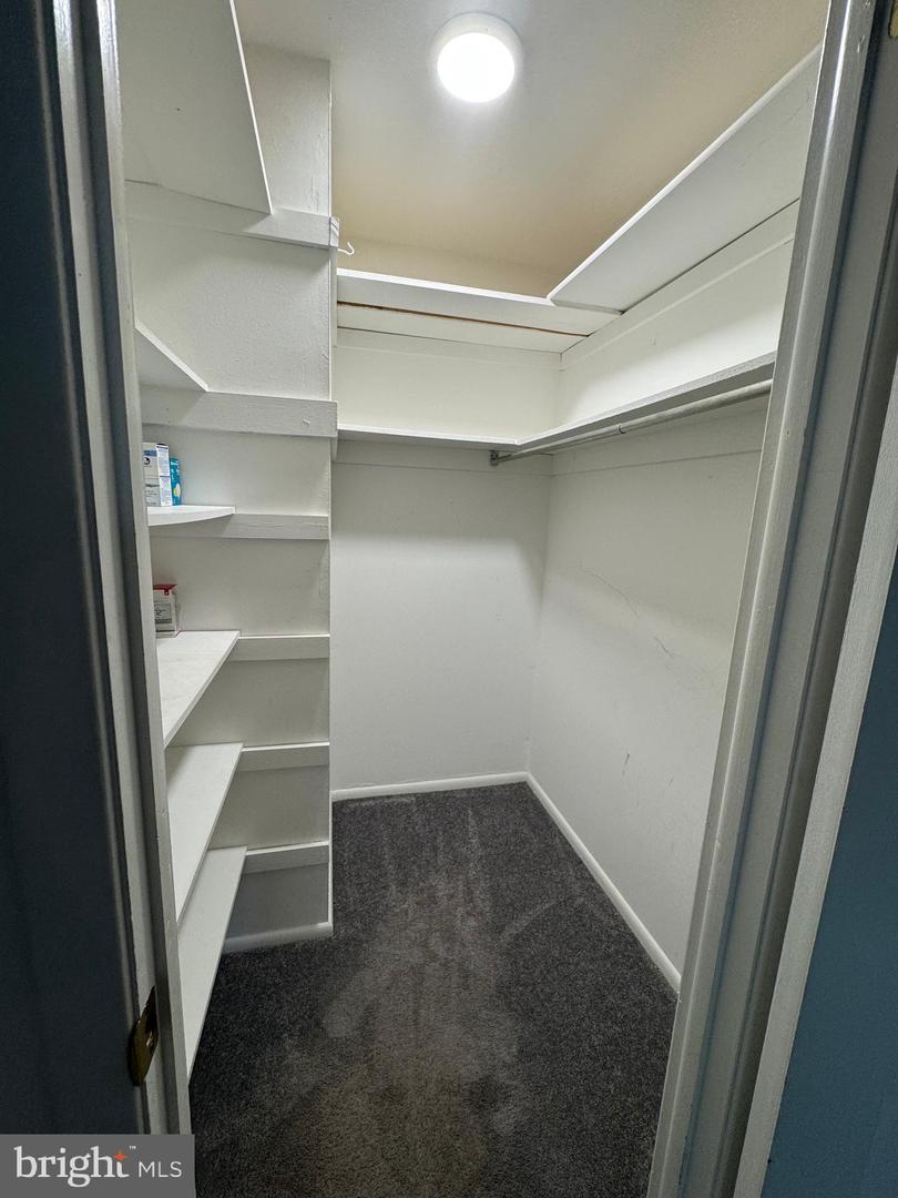1155 York Rd #e2 Property Photo 13