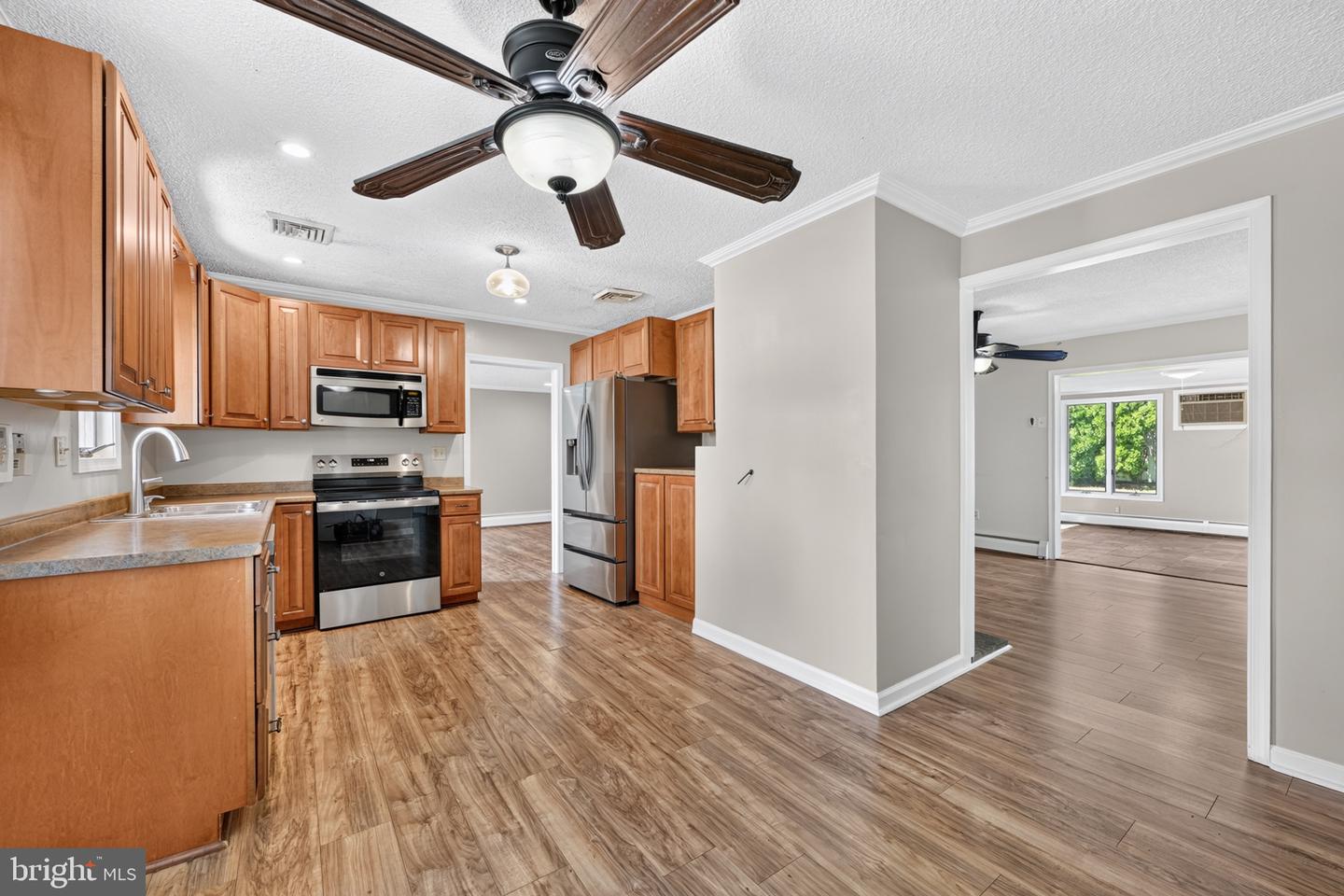 45 Schoolhouse Ln Property Photo 4