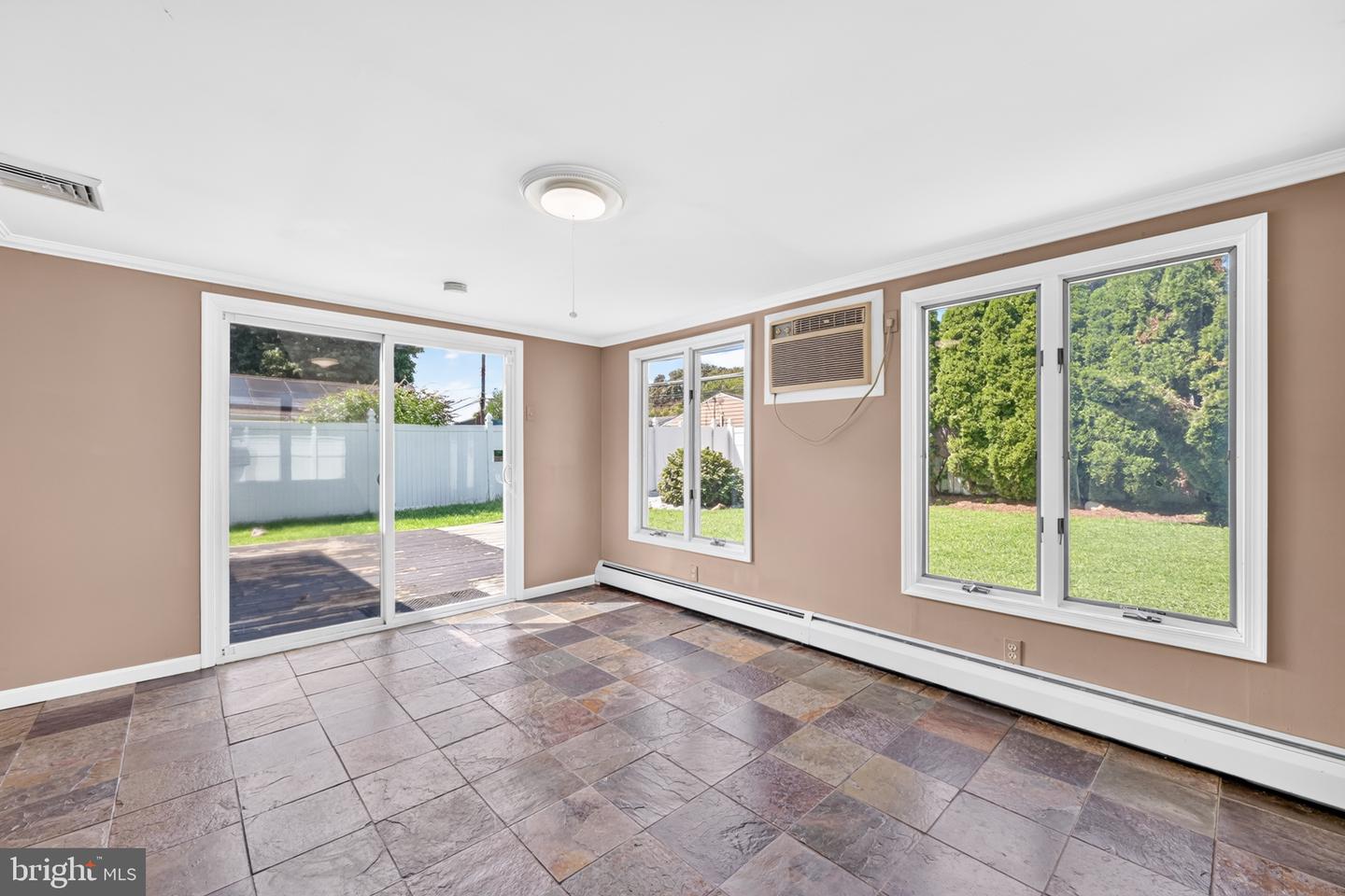 45 Schoolhouse Ln Property Photo 8