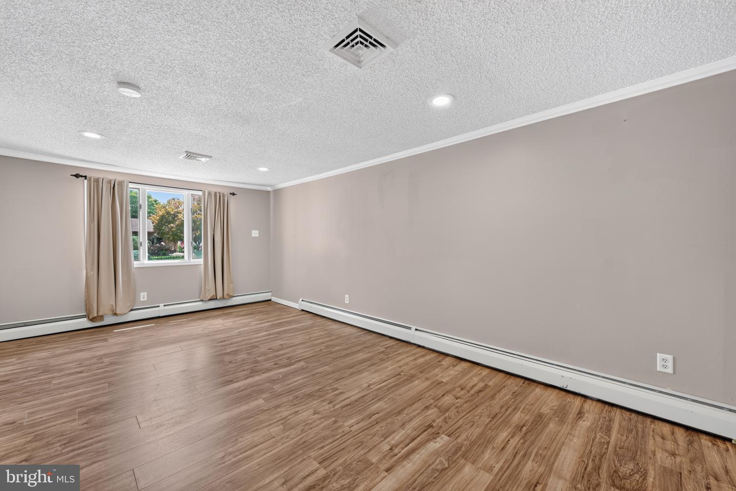 45 Schoolhouse Ln Property Photo 10