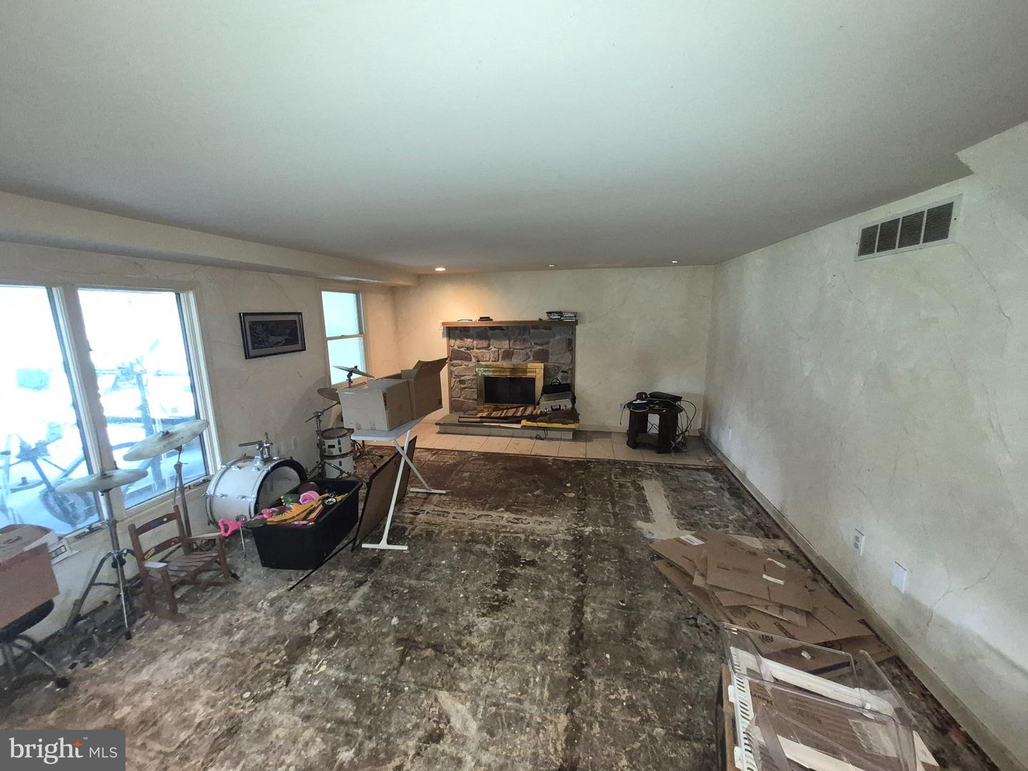 950 Madison Ave Property Photo 12