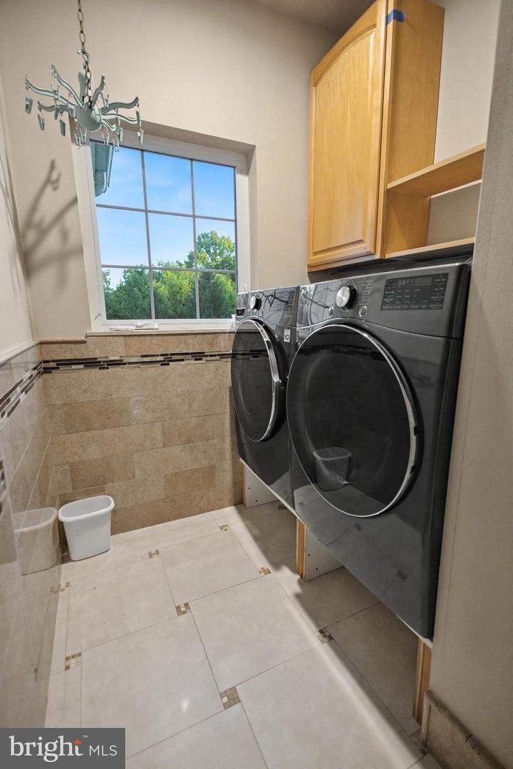 1241 Jasmine Way Property Photo 35