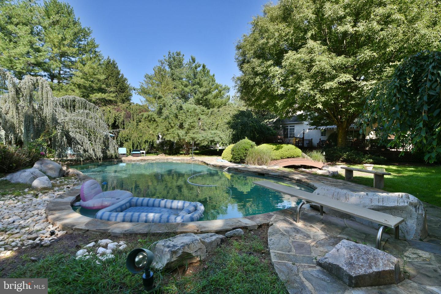 47 Loretta Cir Property Photo 10