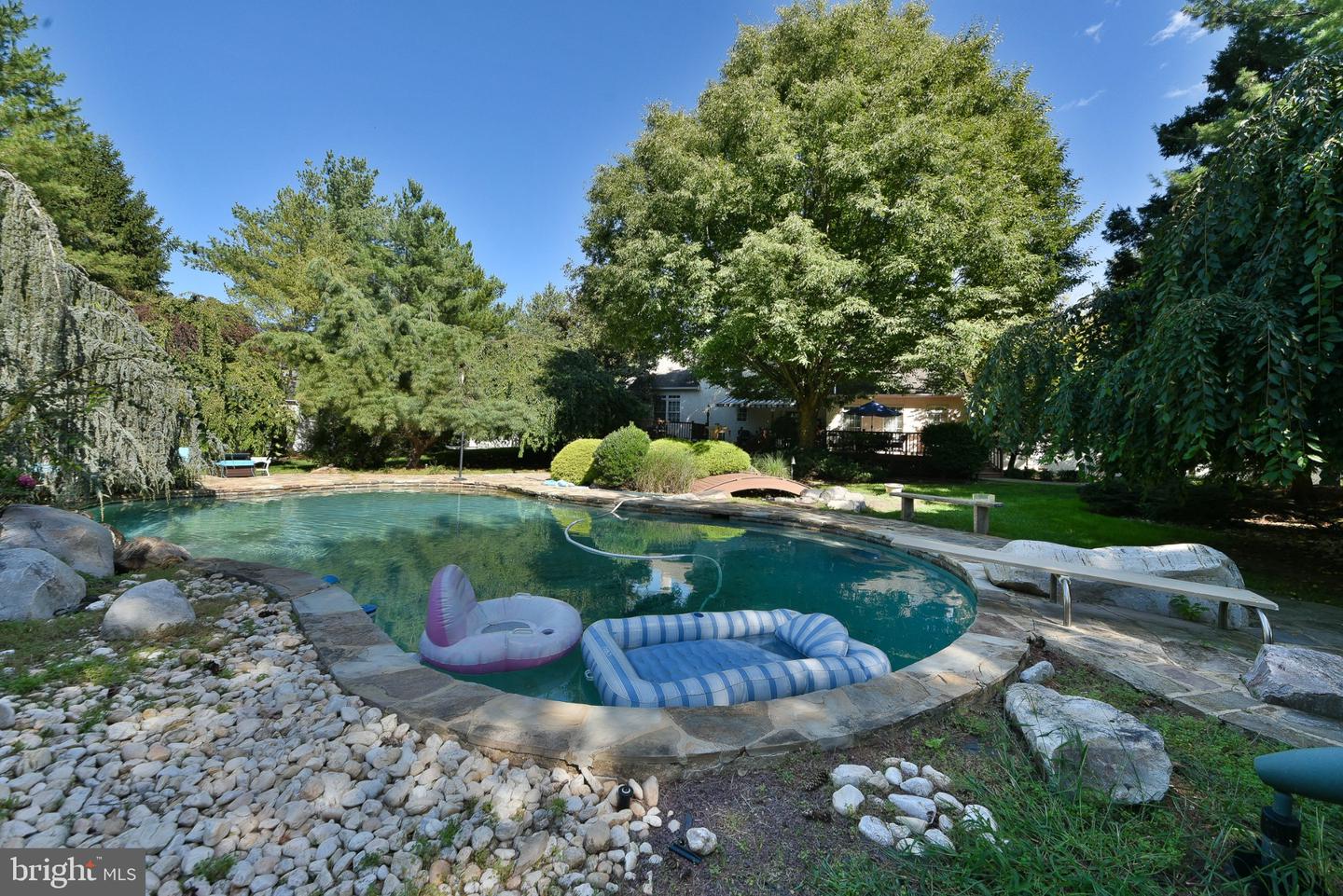 47 Loretta Cir Property Photo 11