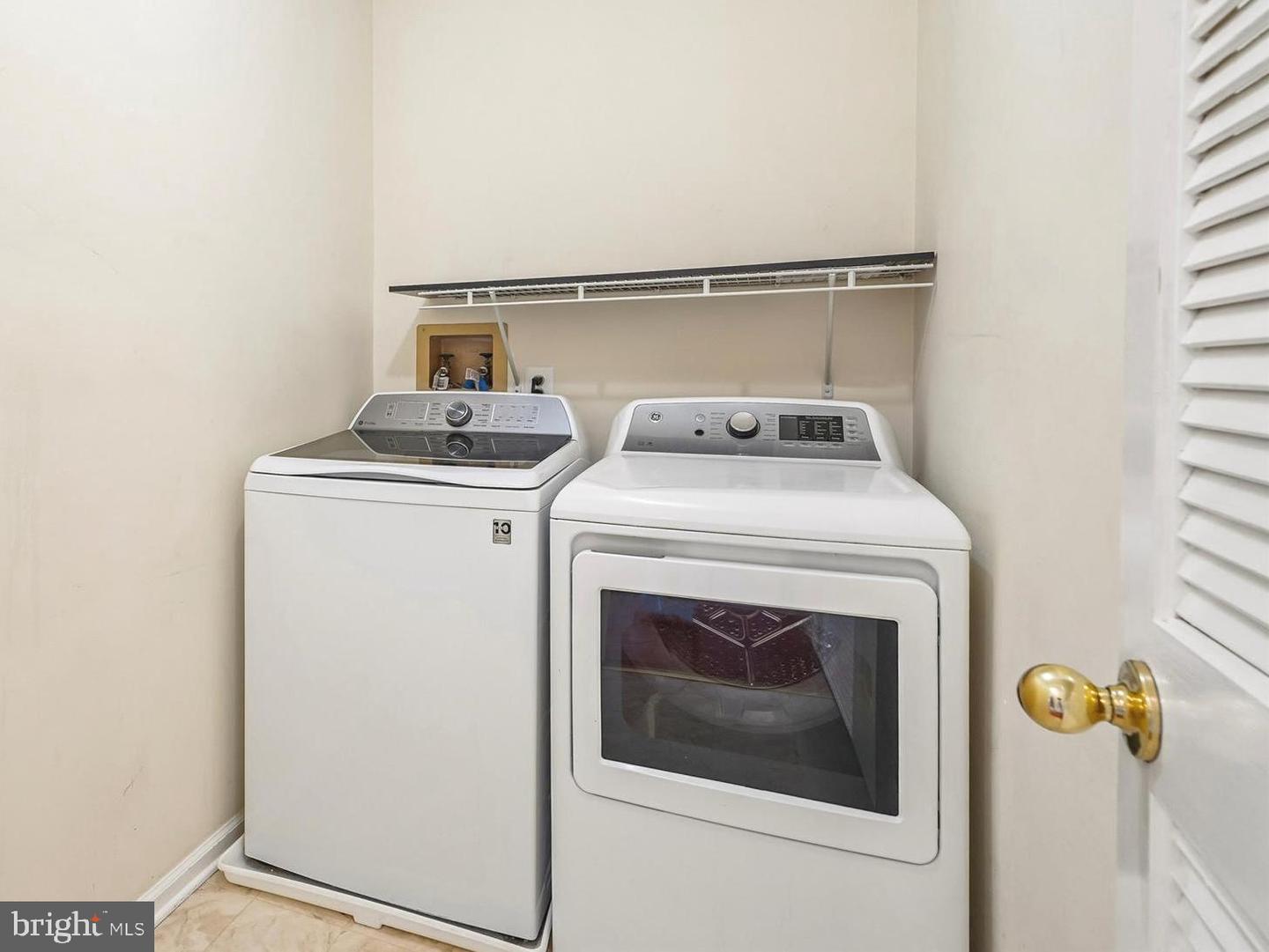 350 Glennbrook Way Property Photo 18