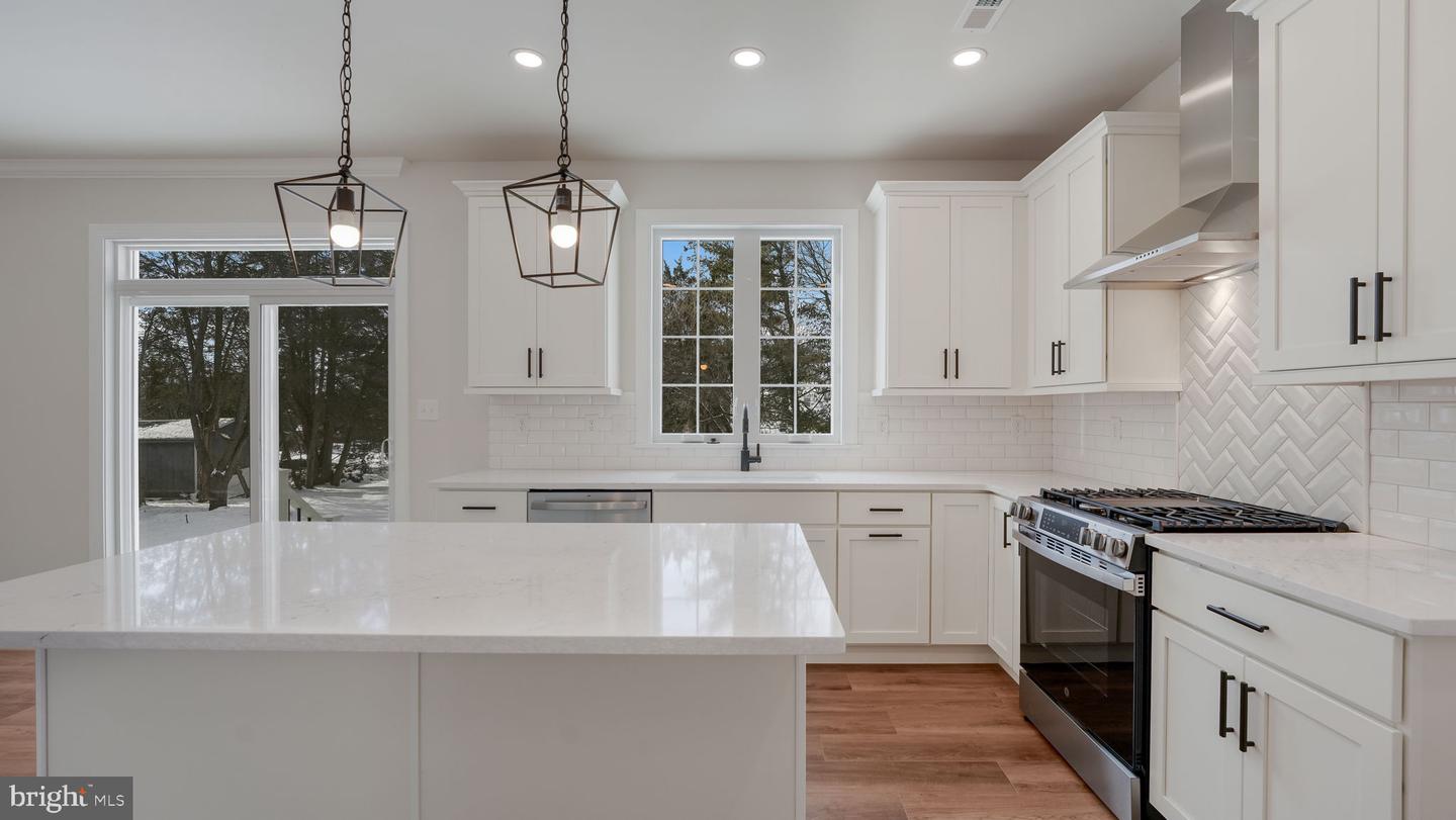 5 Farber Drive Property Photo 11