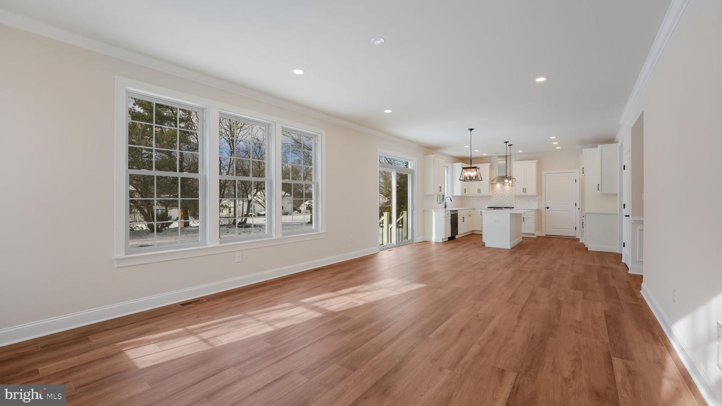 5 Farber Drive Property Photo 15