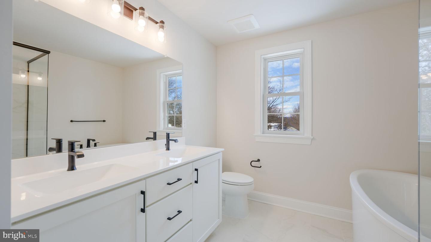 5 Farber Drive Property Photo 20