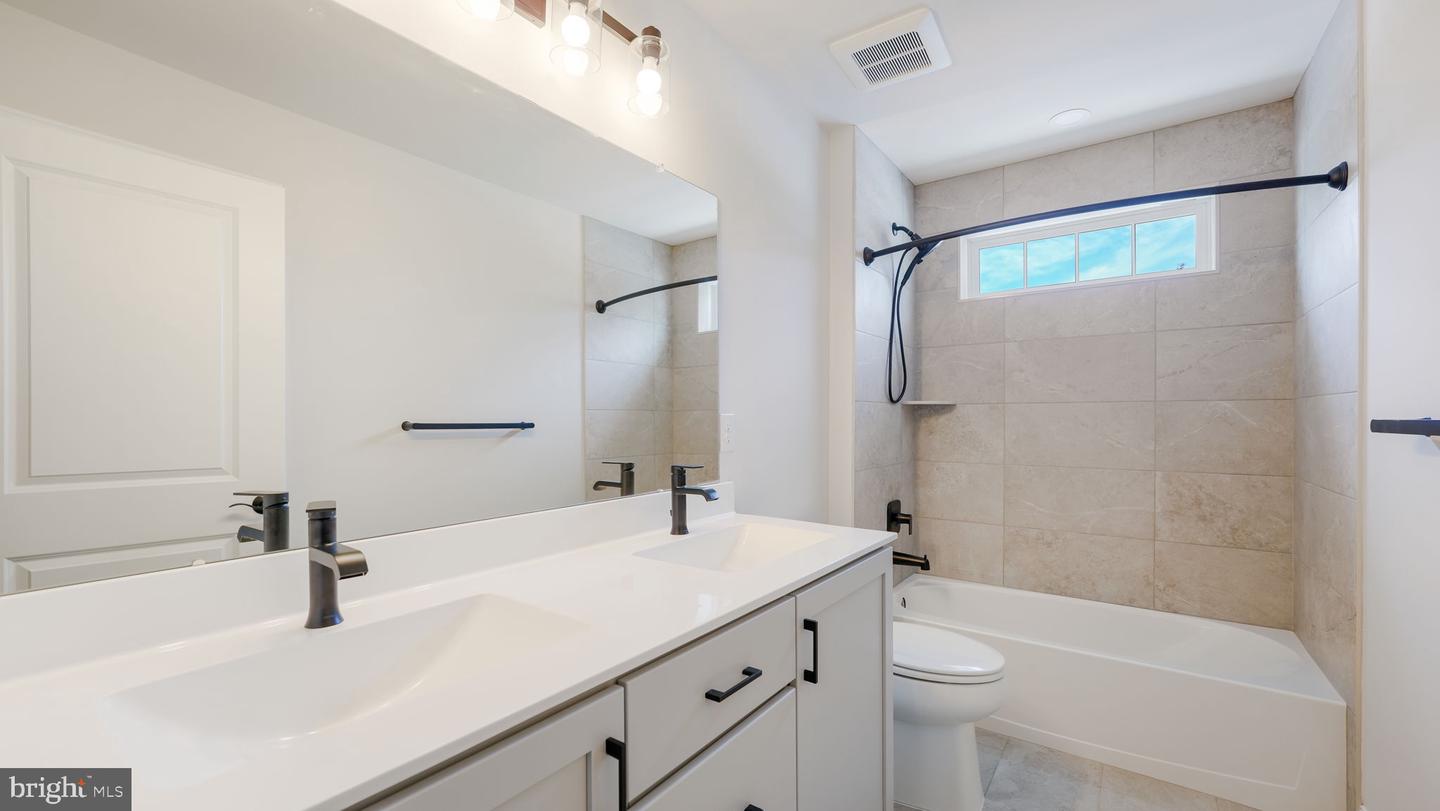 5 Farber Drive Property Photo 24