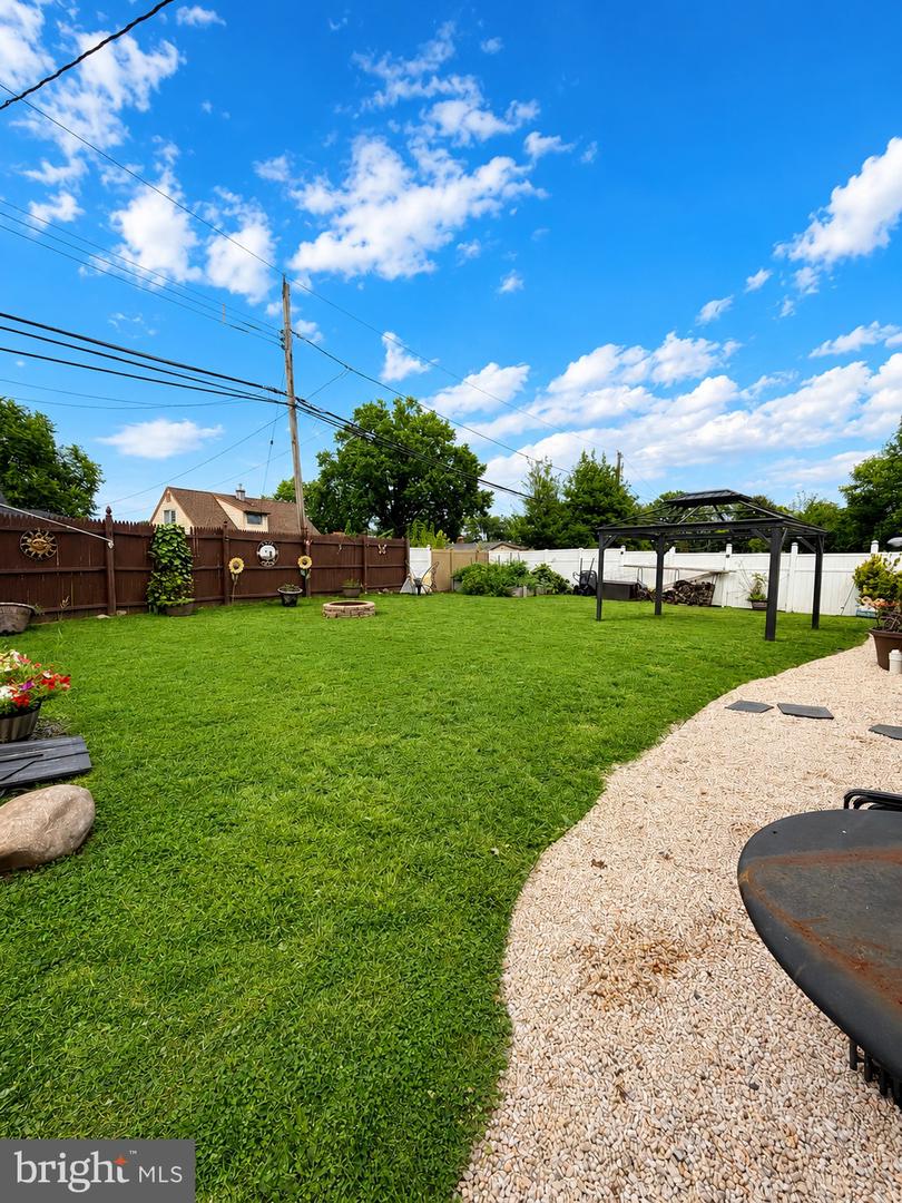 61 Begonia Ln Property Photo 25