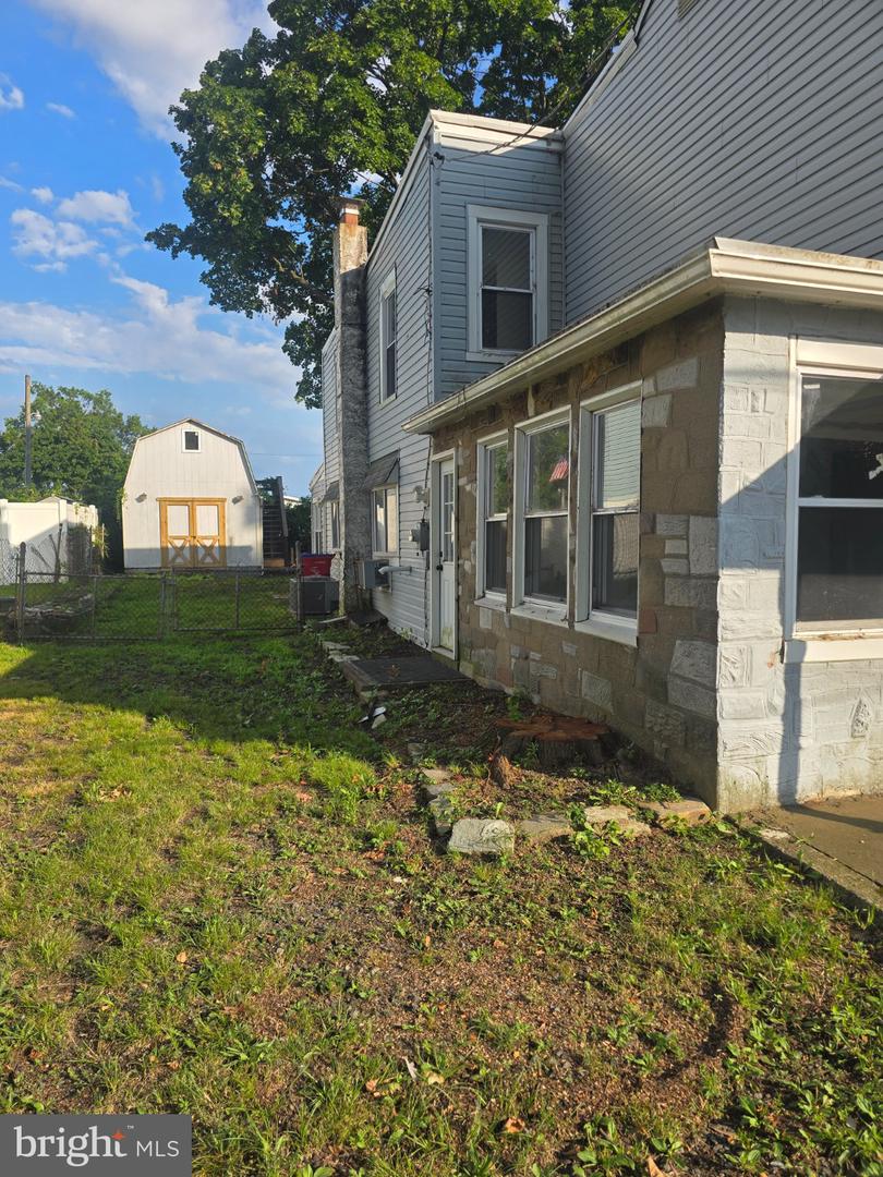 1232 PINE GROVE ST Property Photo 1