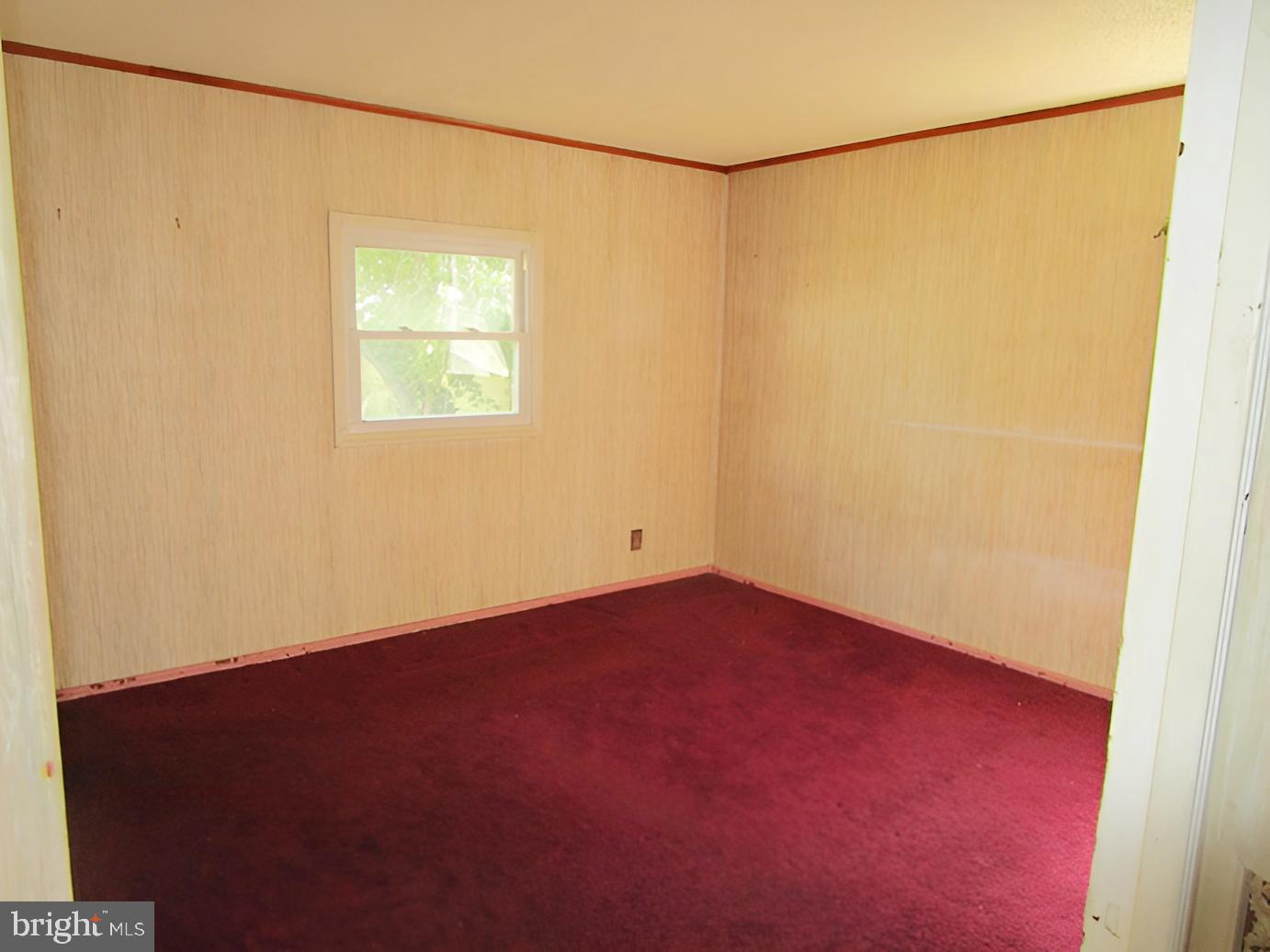 254 N Oxford Valley Rd Property Photo 13