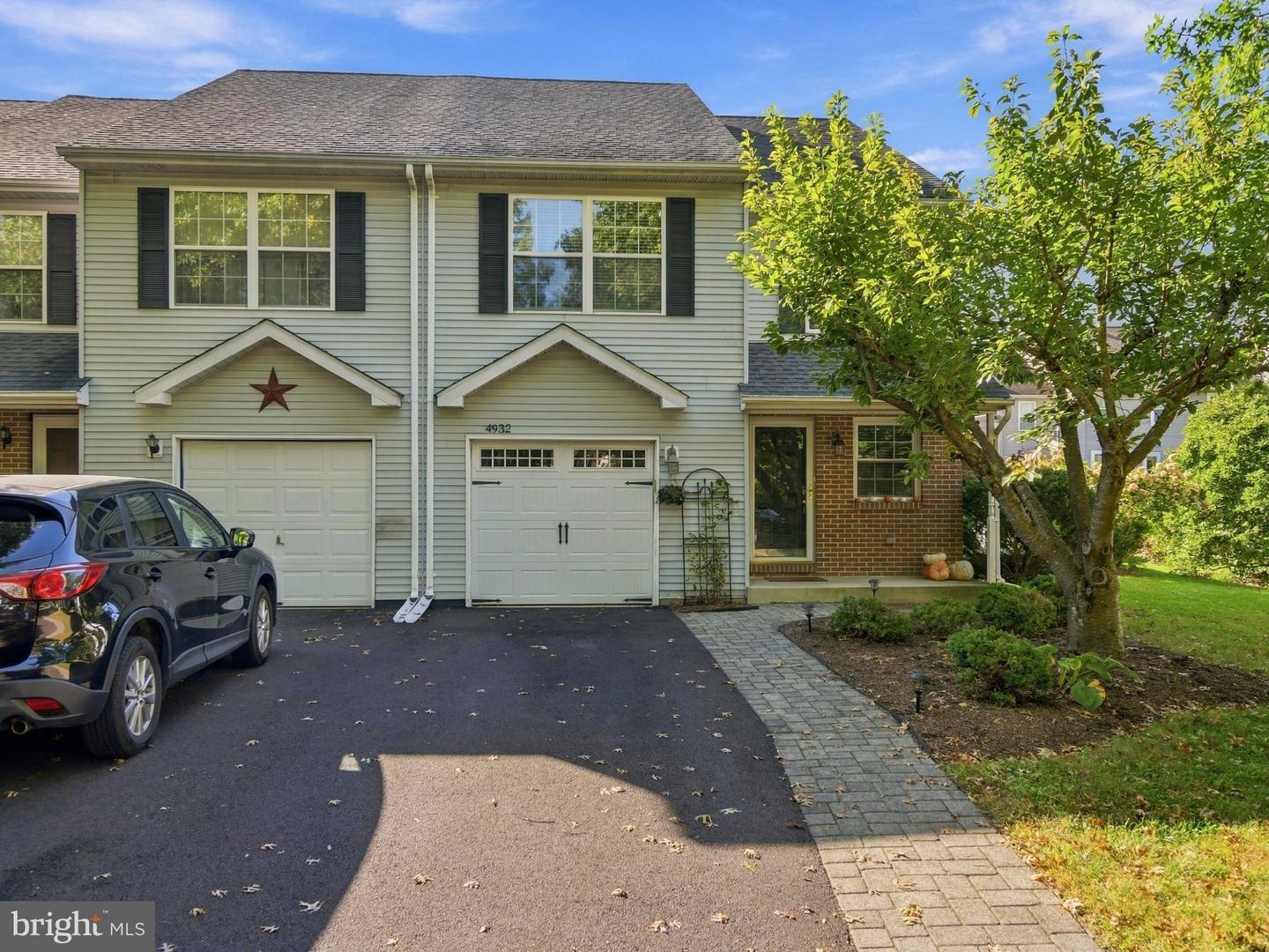 4932 Tall Cedar Ct Property Photo 1
