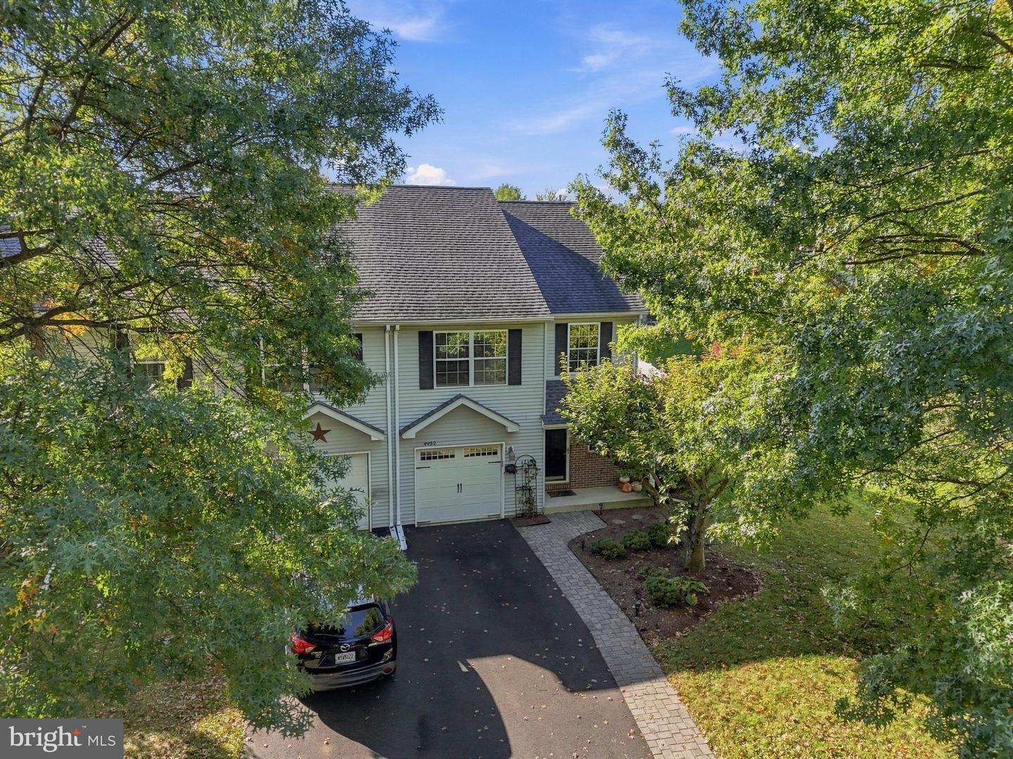 4932 Tall Cedar Ct Property Photo 5