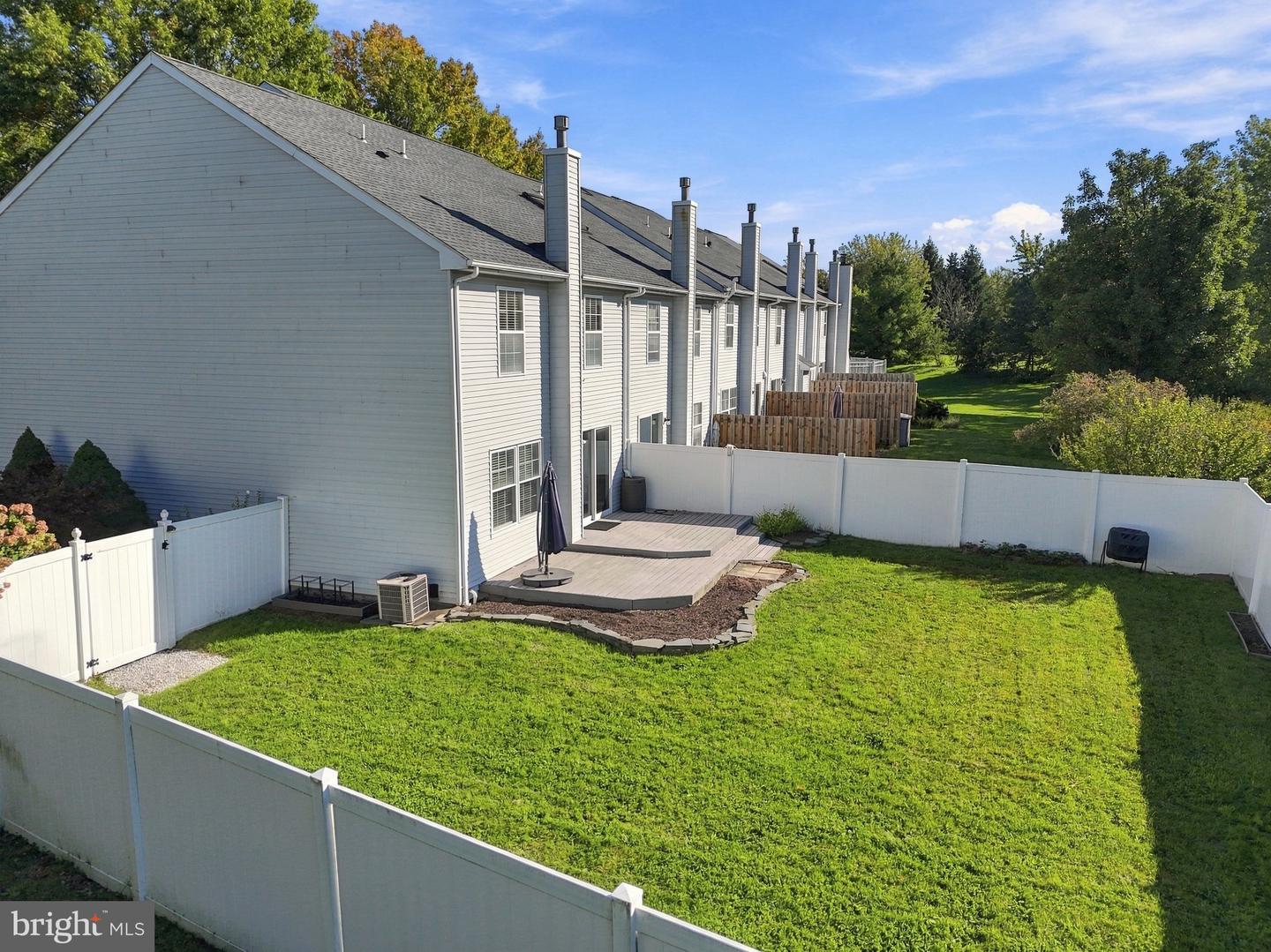 4932 Tall Cedar Ct Property Photo 9