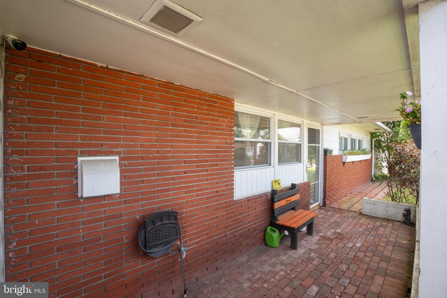 35 Spiral Ln Property Photo 4