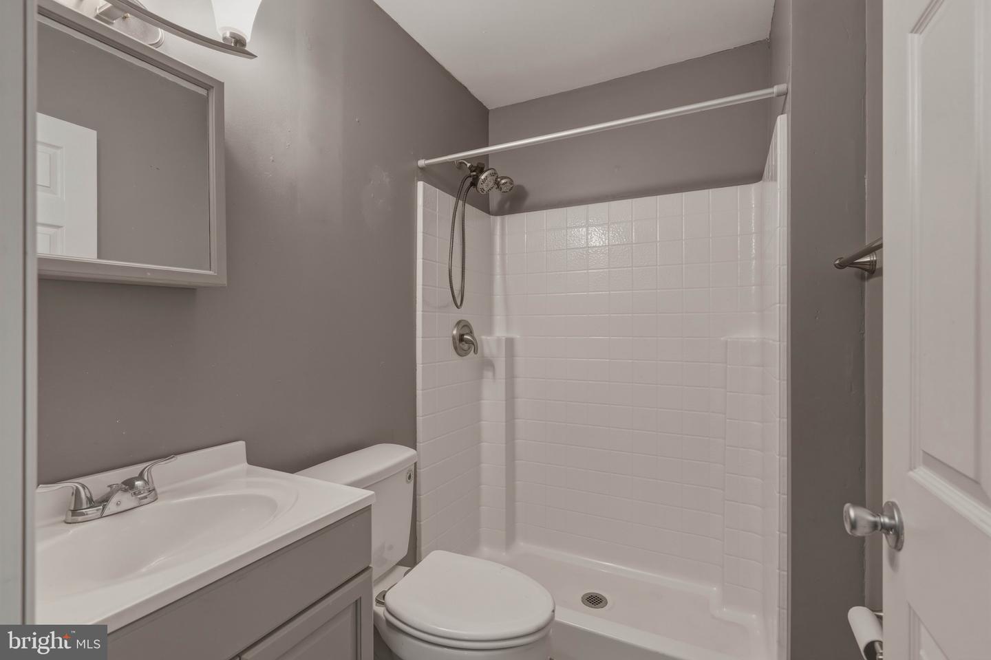 18 Tinder Rd Property Photo 17