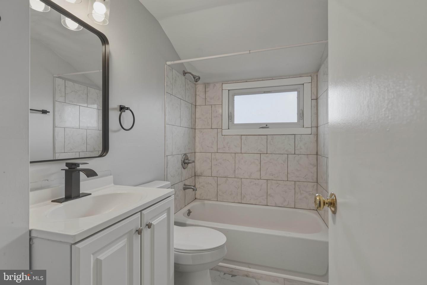 18 Tinder Rd Property Photo 25
