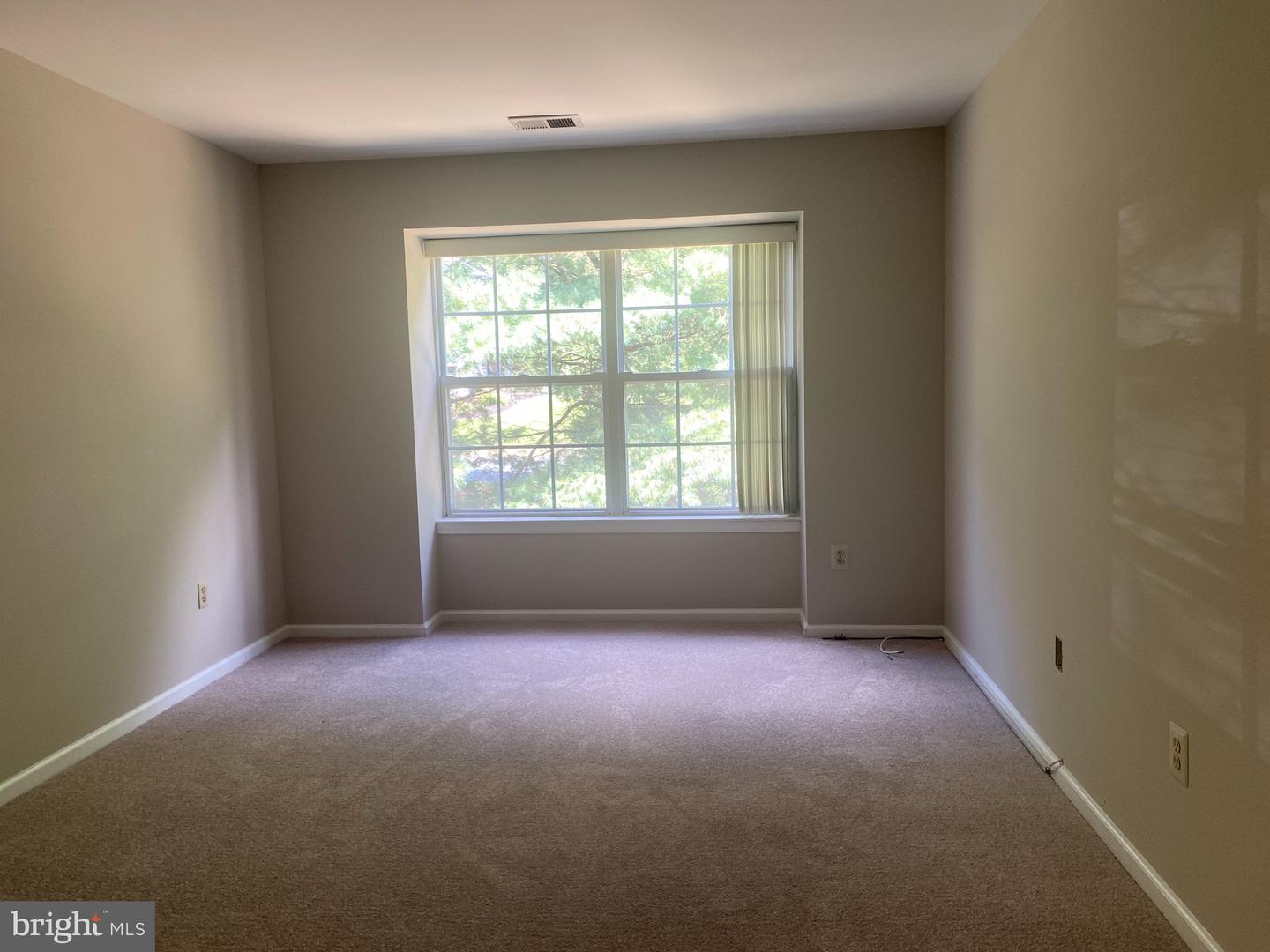 204 Andover Ct Property Photo 11