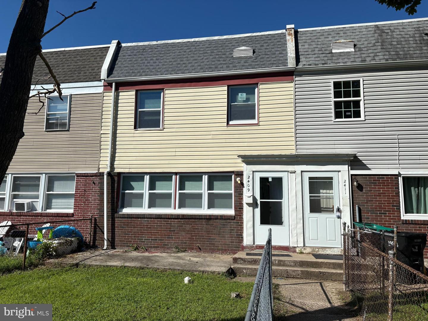 2409 BLOOMSDALE RD Property Photo 1