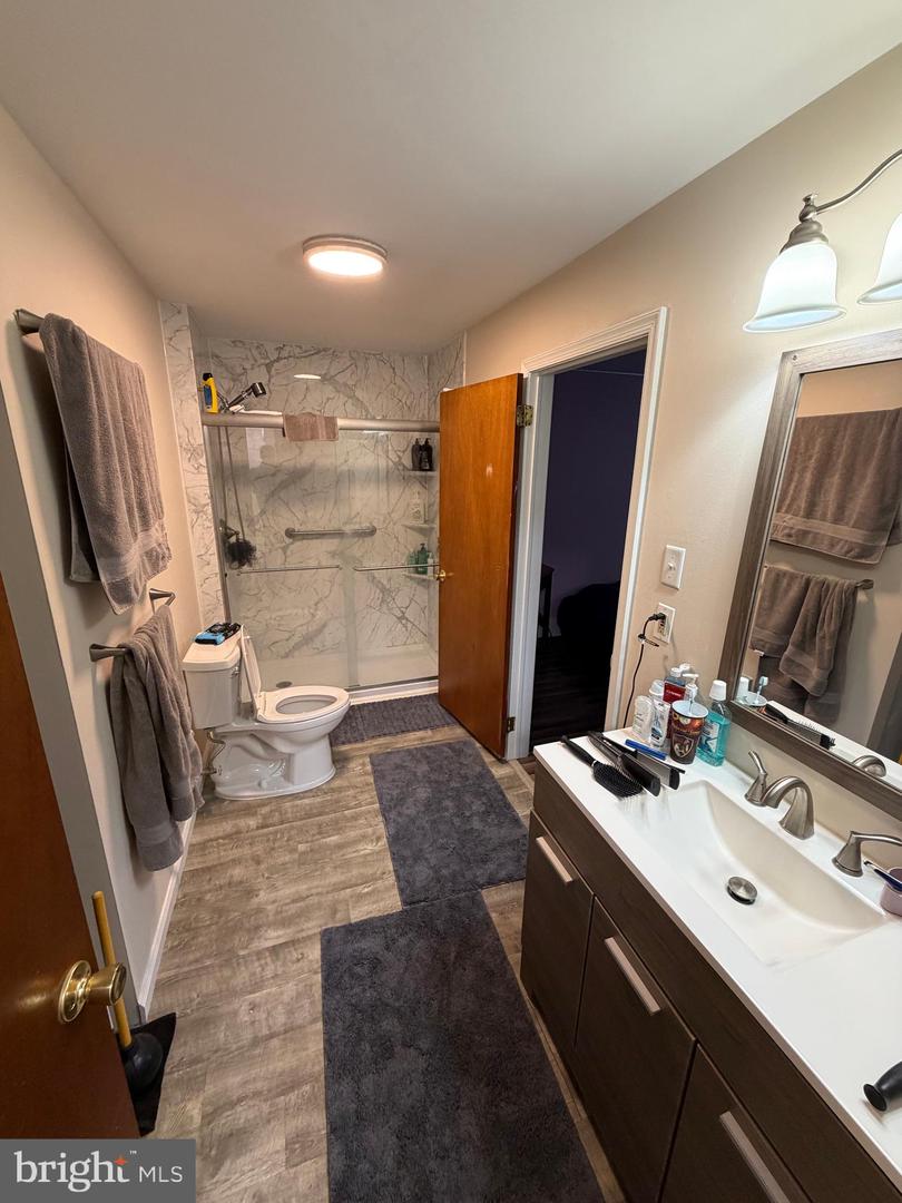 9 Stonegate Vlg Property Photo 20